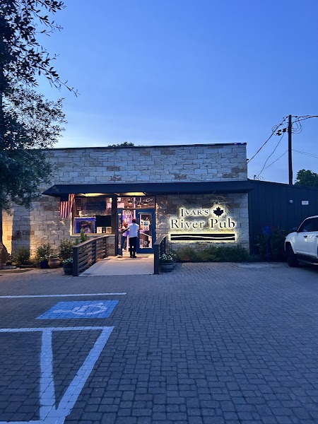 Ivar's River Pub