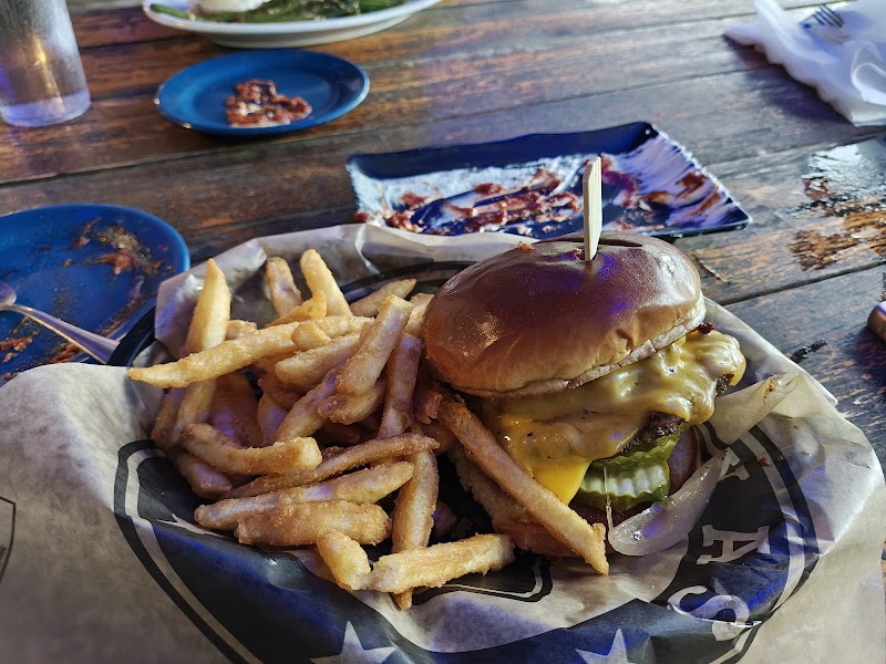 Ivar's River Pub photo 5