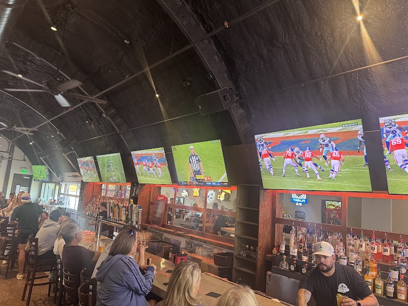 Roanoke Tavern photo 4