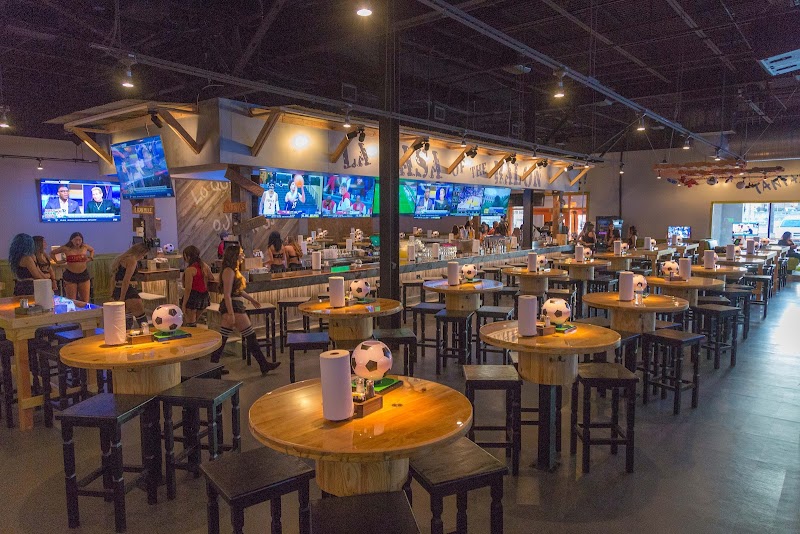 Ojos Locos Sports Cantina (South Fort Worth, TX)