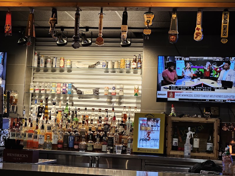 19 Degrees Sports Bar & Grill photo 5