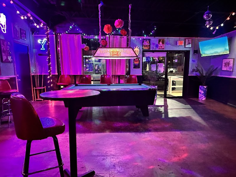 Jackie O's Cocktail Club photo 4