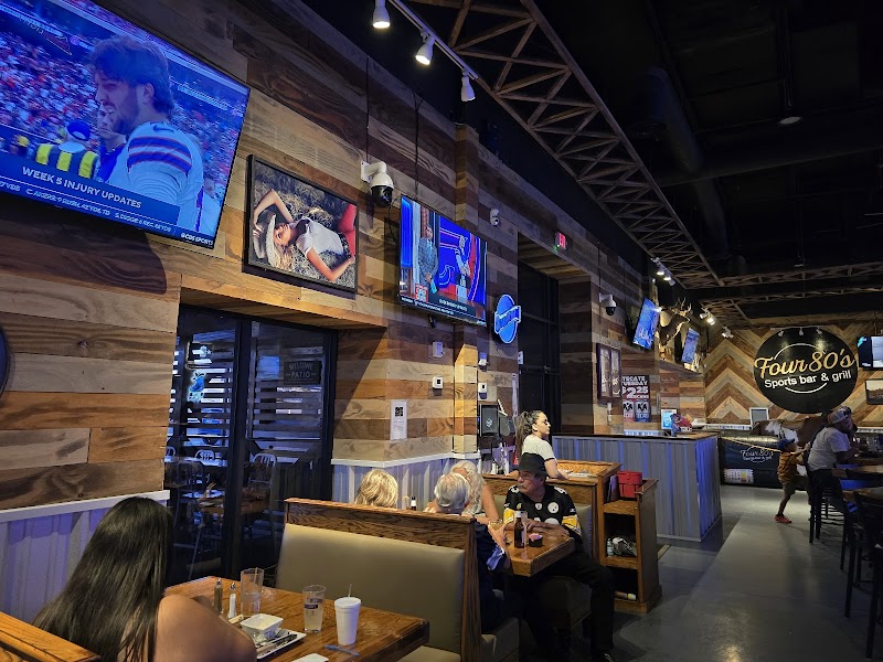 Four 80's Sports Bar and Grill photo 4