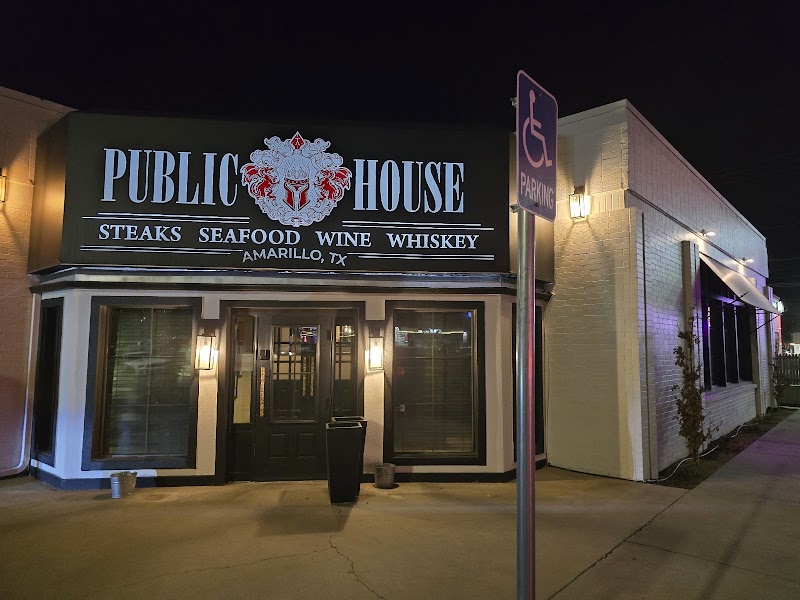 Public House photo 4