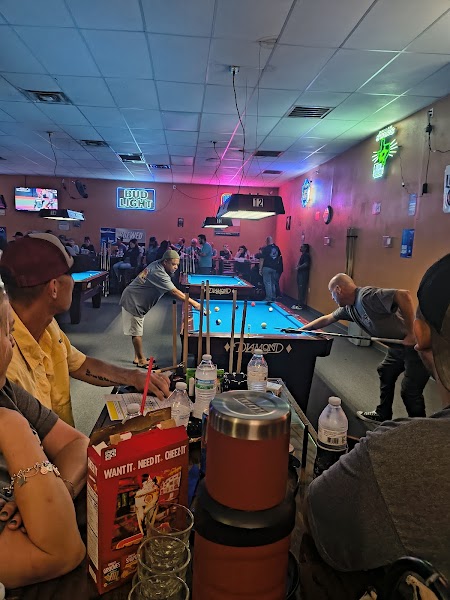 Future Cues - Billiards, Karaoke & Dancing photo 2