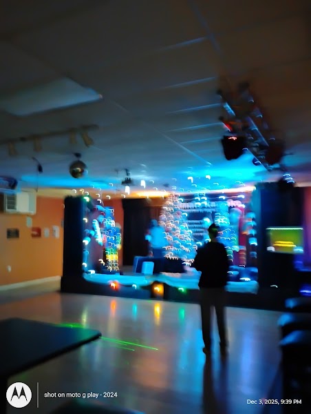Future Cues - Billiards, Karaoke & Dancing photo 5