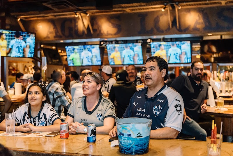 Ojos Locos Sports Cantina (McAllen, TX)