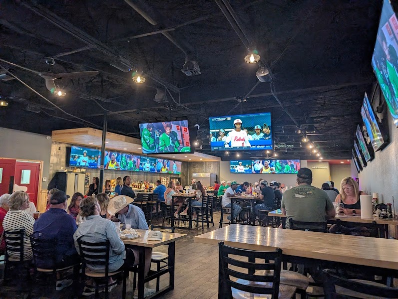Blu Barrel Bar & Grill North photo 4
