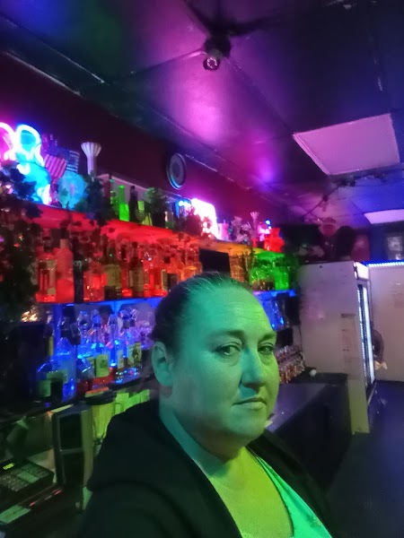 One Shot Sports Bar photo 5