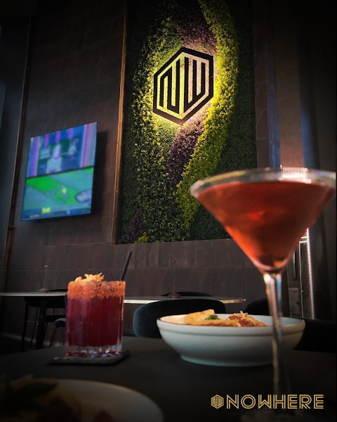 Nowhere Lounge photo 3