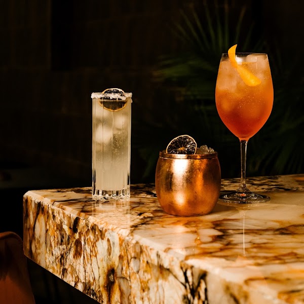 Nowhere Lounge photo 5