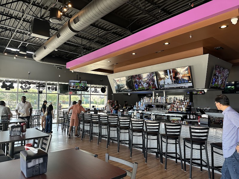 Touchdown Restaurant & Bar photo 4