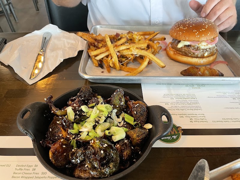 3 West Alehouse & Grill photo 4