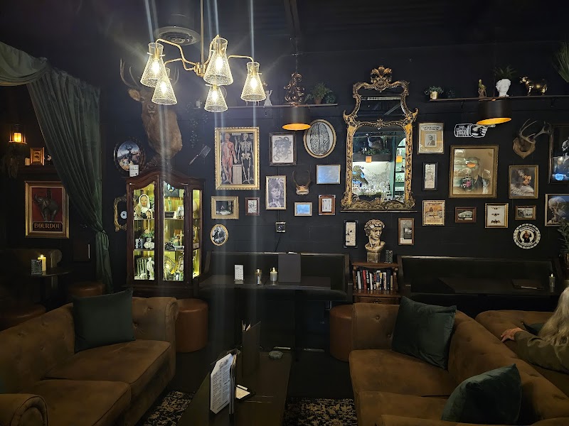 The Parlour photo 2