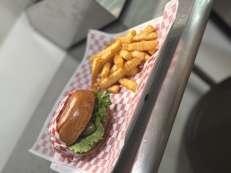 La Sports Bar and Grill
