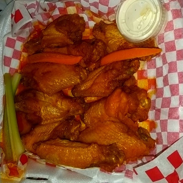 La Sports Bar and Grill photo 3