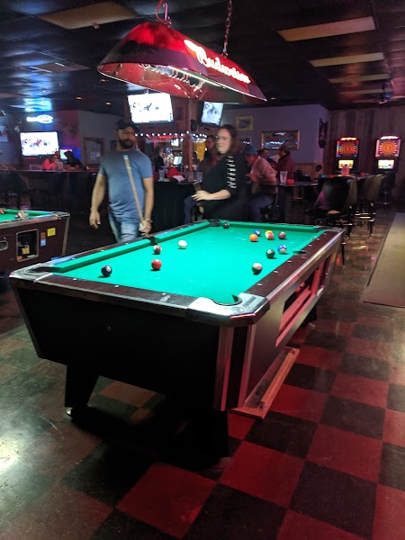 Leslie's Sports Bar #1 photo 2