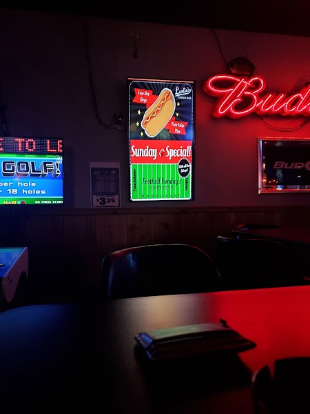 Leslie's Sports Bar #1 photo 5