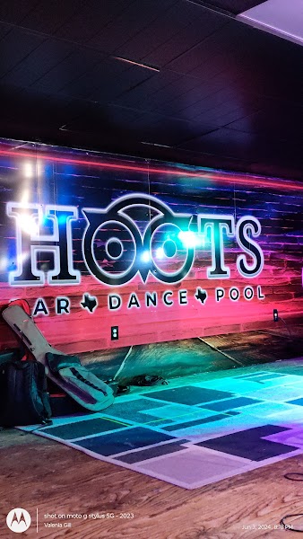 Hoots Hall photo 5