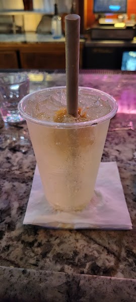 Pelican Lounge photo 5