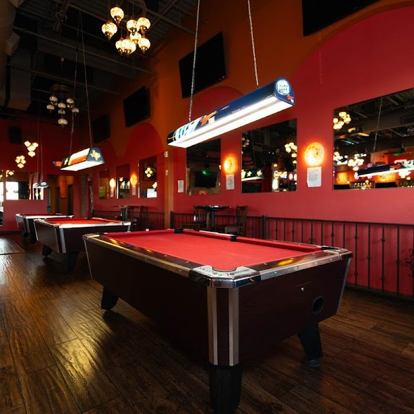 Hizzy Bar and Restaurant photo 4