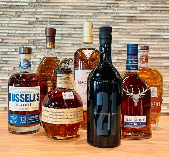 Social Oak - Wine & Whiskey Lounge photo 2