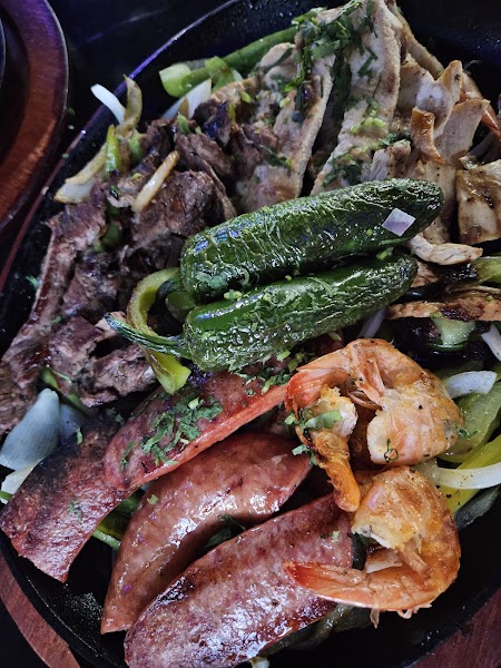 El jaguar restaurant, mariscos & bar photo 3