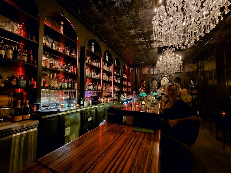 Bar Mischief photo 4