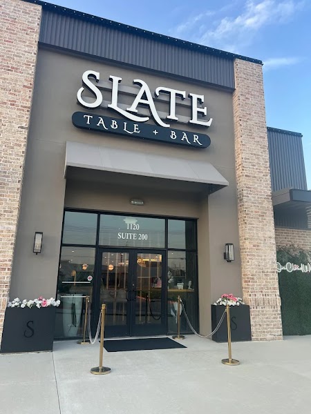 Slate Table + Bar Restaurant