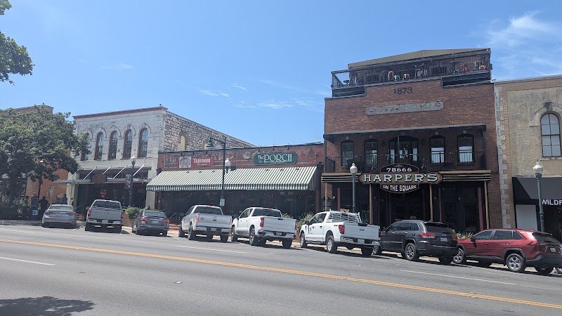 Harper’s Pub photo 3