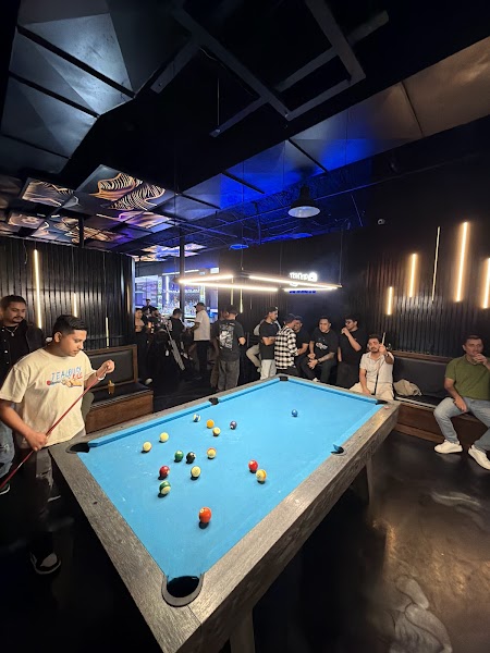 The Hub Restaurant and Bar photo 5