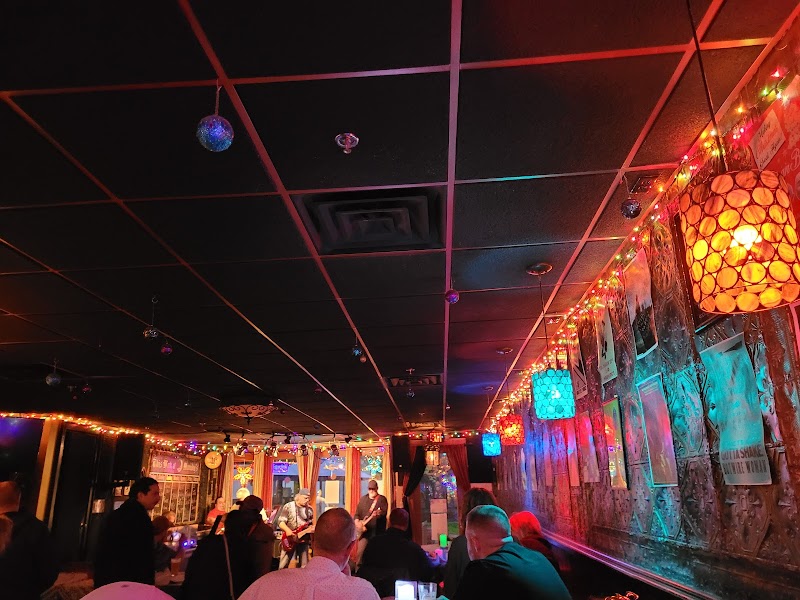 Moondog's Lounge photo 5