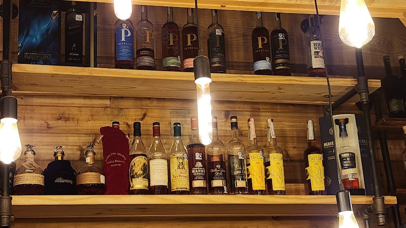 Whiskey Palm photo 5