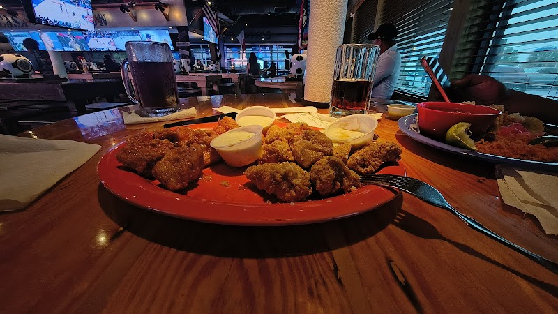 Ojos Locos Sports Cantina (Brownsville, TX) photo 3
