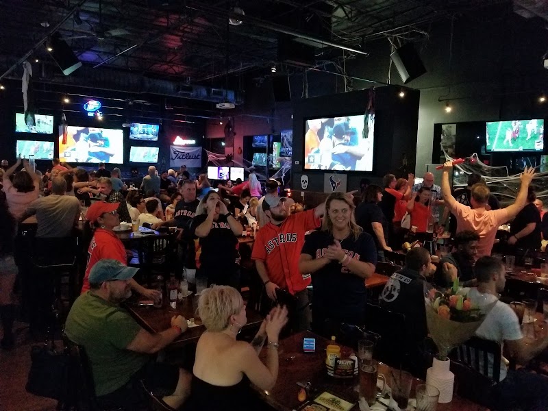 Tailgators Pub & Grill photo 4