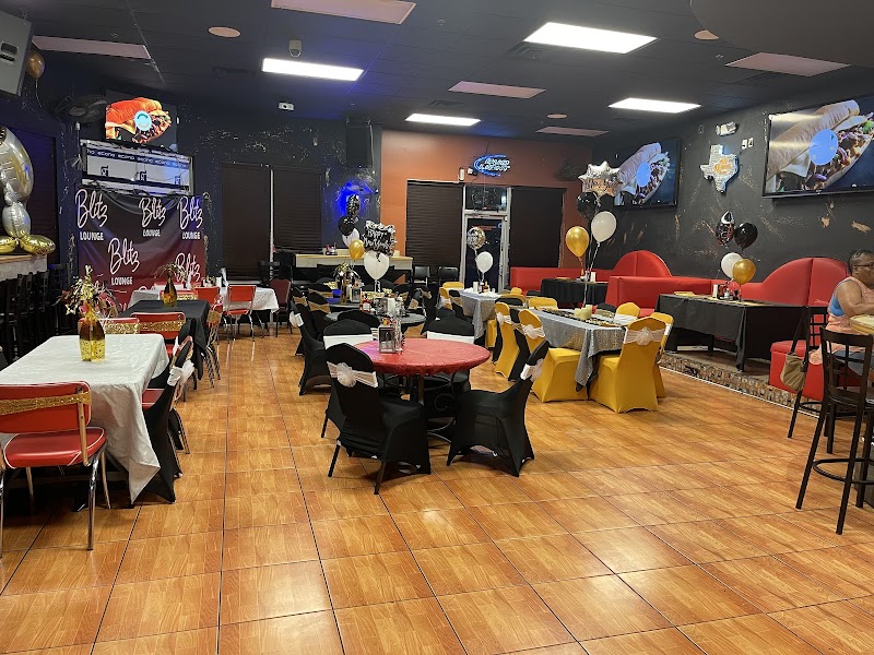 Blitz Lounge Restaurant and Bar photo 3