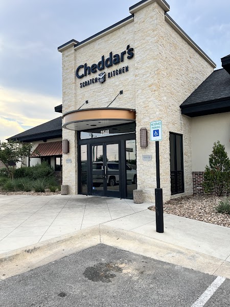 Cheddar's Scratch Kitchen