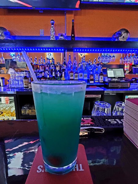 1st and 10 Sports Bar photo 5