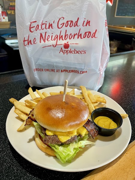 Applebee's Grill + Bar photo 3