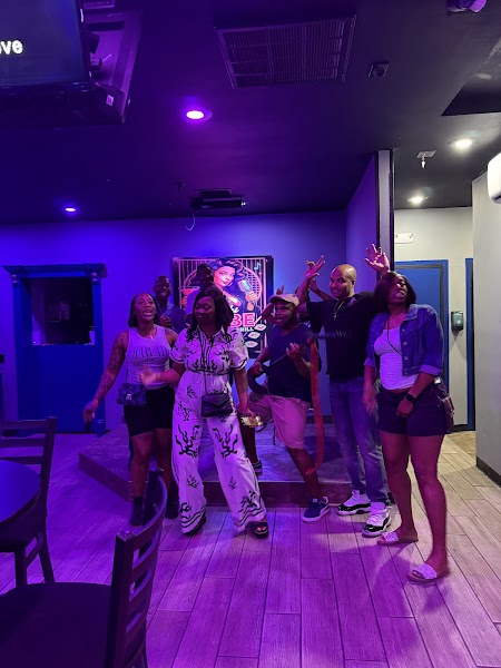 Sushi Babe | Karaoke Bar & Grill