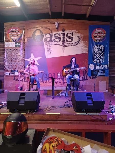 The Oasis Bar and Grill photo 4