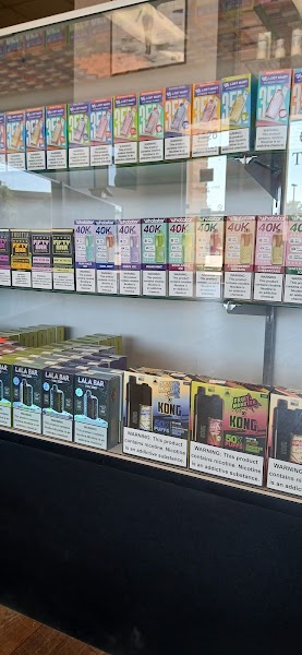 Trinity Vapor Lounge - Barrow photo 3