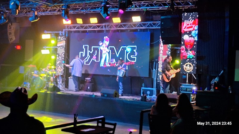 MK'z Nightclub photo 3