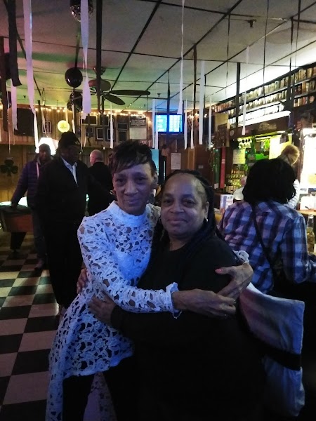 Buddy's Wonder Bar photo 5
