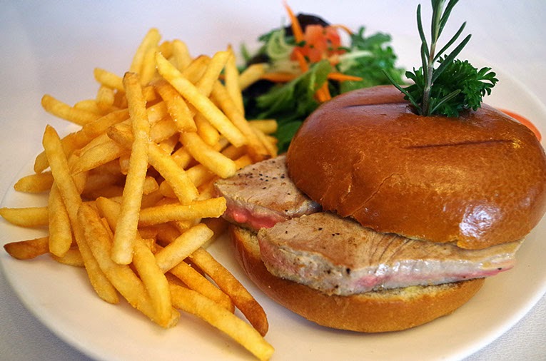 Café Henri photo 2