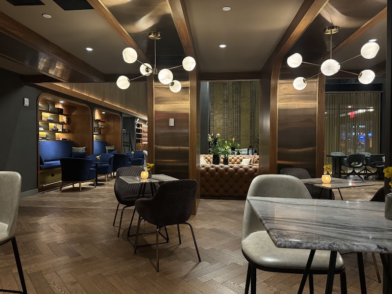 MAD Bar and Lounge photo 3