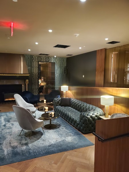 MAD Bar and Lounge photo 5