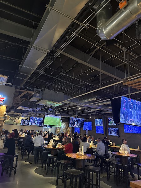 Ojos Locos Sports Cantina (El Paso, TX) photo 4