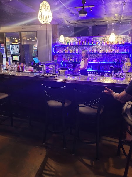 Hoops Sports Bar photo 3