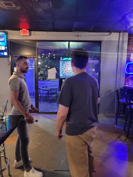 Hoops Sports Bar photo 4